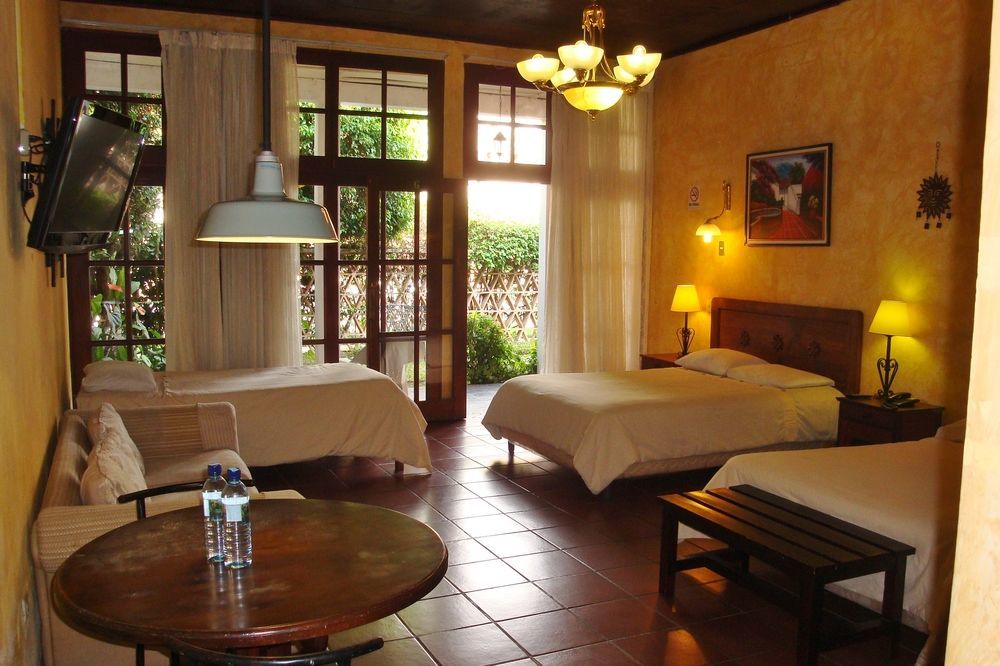 Hotel Convento Santa Catalina By Ahs Antigua Bagian luar foto